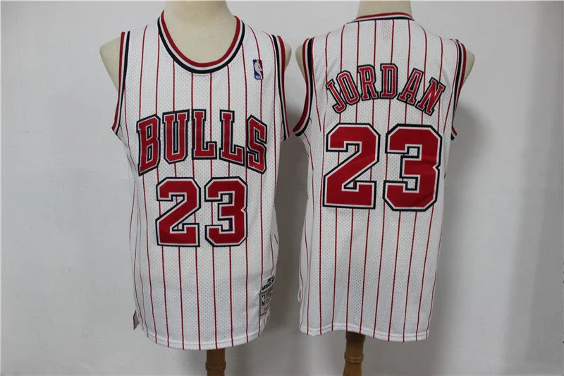 Basketball Jersey With Custom Embroidered Designs-Bulls 23 Michael Jordan White Hardwood Classics Basketball Jersey