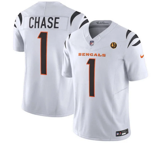 Football Jersey For Custom Fan Gear-Men's Cincinnati Bengals #1 Ja'Marr Chase White 2023 F.U.S.E. With John Madden Patch Vapor Limited Football Stitched Jersey