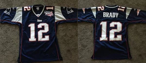 Football Jersey For Fundraising Campaigns-Men's New England Patriots #12 Tom Brady Navy Super Bowl XXXVI patch Limited Football Stitched Jersey